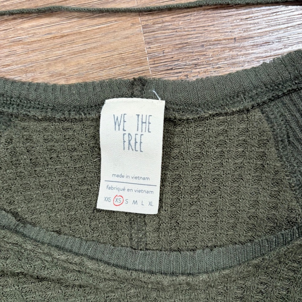 We The Free Free People Olive Green Waffle Knit Thermal Top XS Boho Raw Seam - Picture 2 of 5